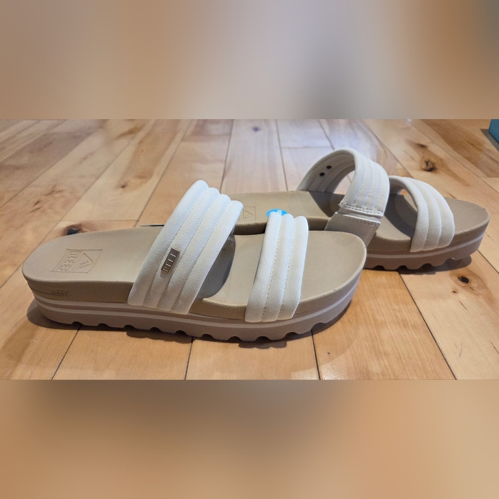 NEW Reef Women's Kaia 2-Bar Slide Sandals (size 9)